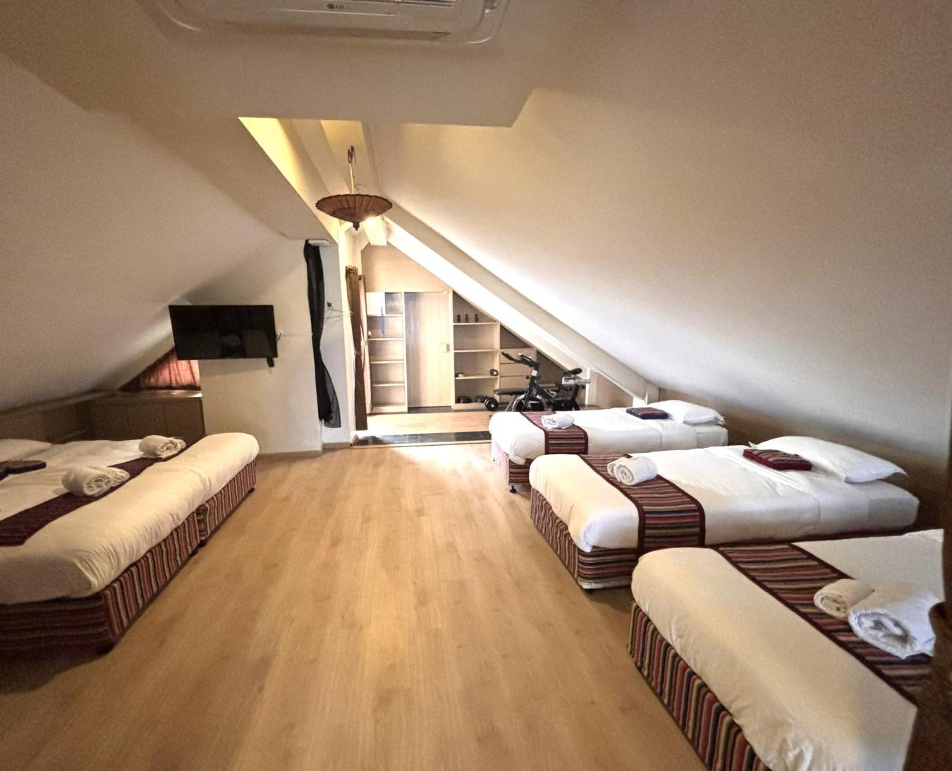 Viavia Boutique Hotel - カトマンズ エクステリア 写真