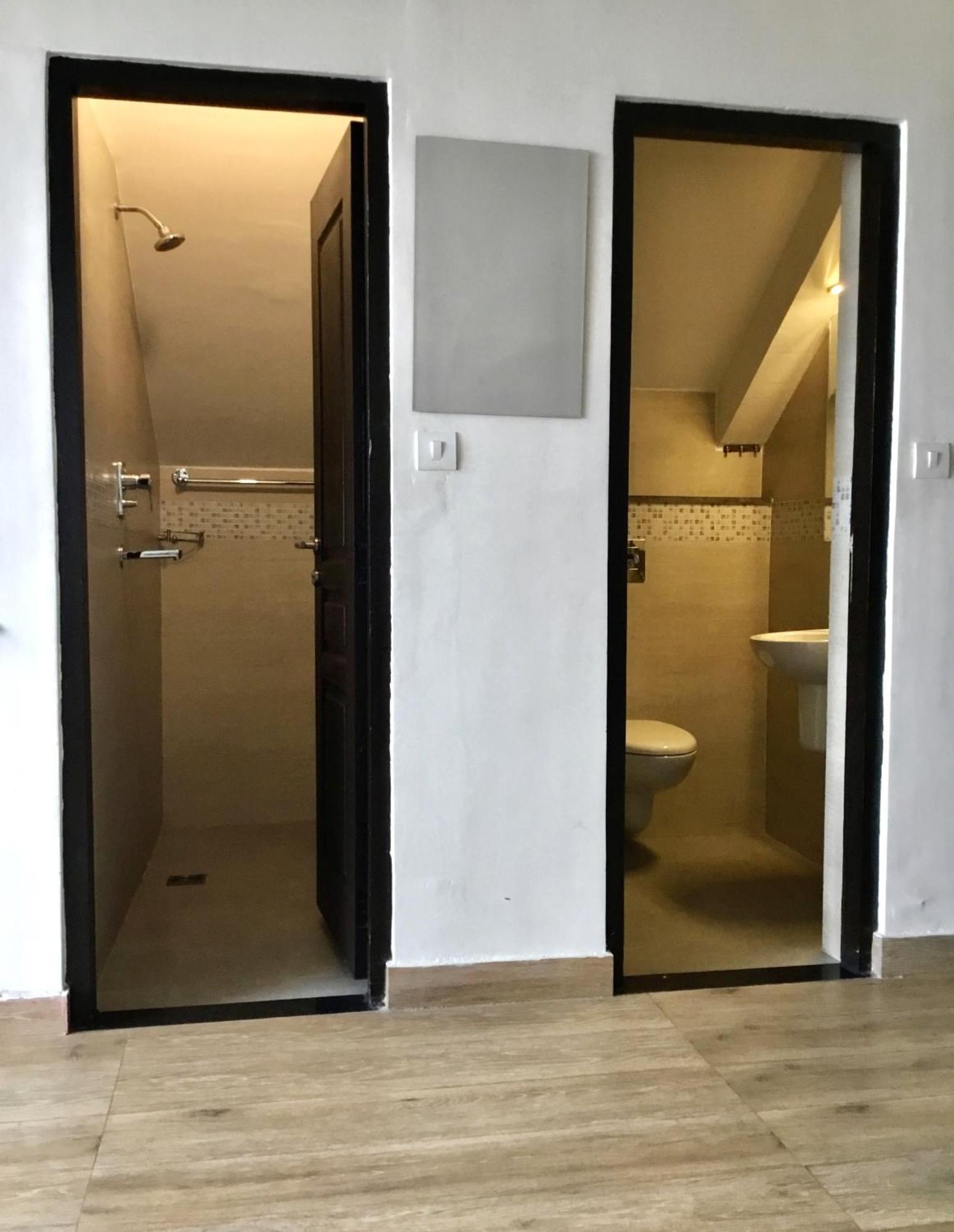 Viavia Boutique Hotel - カトマンズ エクステリア 写真